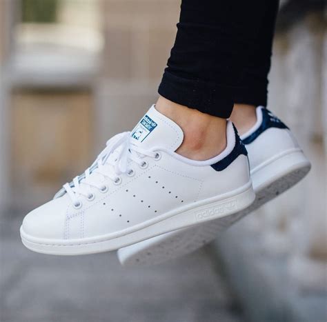 stan smith white sneakers women's